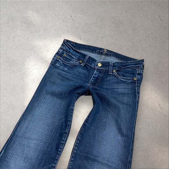 7 For All Mankind "Dojo" Low Rise Flare Jeans - Picture 4 of 6